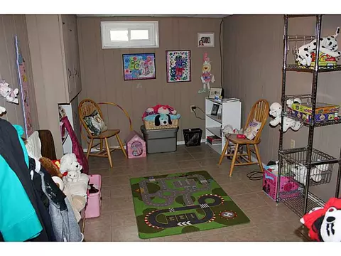 39 Fairfield Ct, Warwick, RI 02889 photo 9