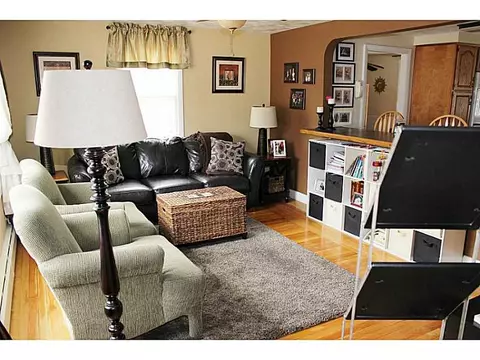 39 Fairfield Ct, Warwick, RI 02889 photo 2