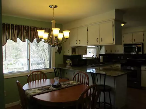 164 Dana St, Woonsocket, RI 02895 photo 10