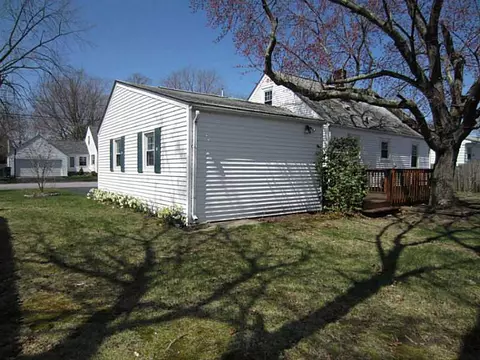 100 Uphill Ave, Warwick, RI 02886 photo 20