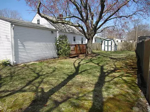 100 Uphill Ave, Warwick, RI 02886 photo 22