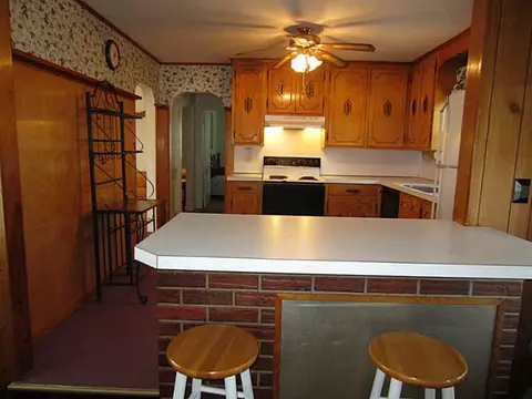 100 Uphill Ave, Warwick, RI 02886 photo 6