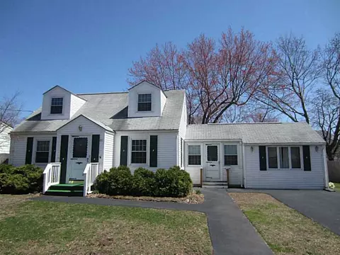 100 Uphill Ave, Warwick, RI 02886 photo 23