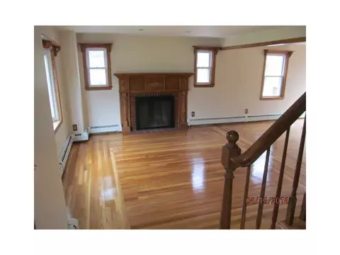 1 Ormand Dr, Barrington, RI 02806 photo 11