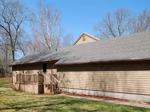 5 Ledgewood Dr, Westerly, RI 02891 photo 4