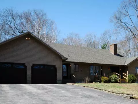 5 Ledgewood Dr, Westerly, RI 02891 photo 1