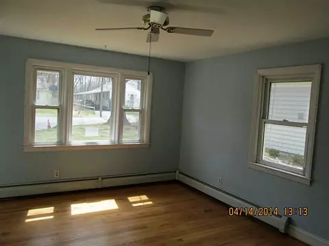 7 Marquette Dr, Warwick, RI 02888 photo 4