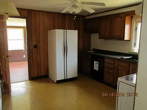 7 Marquette Dr, Warwick, RI 02888 photo 3