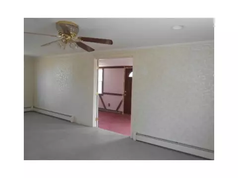19 Preston Dr, Warwick, RI 02886 photo 11