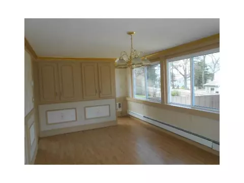 19 Preston Dr, Warwick, RI 02886 photo 6