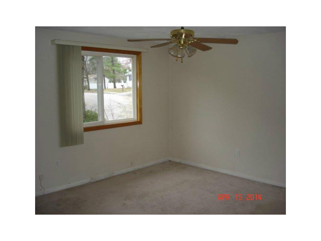 8 Eleanor Dr, Coventry, RI 02816 photo 7