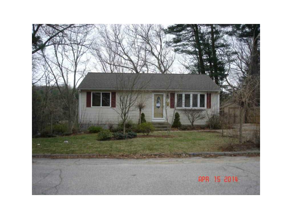 8 Eleanor Dr, Coventry, RI 02816 photo 3