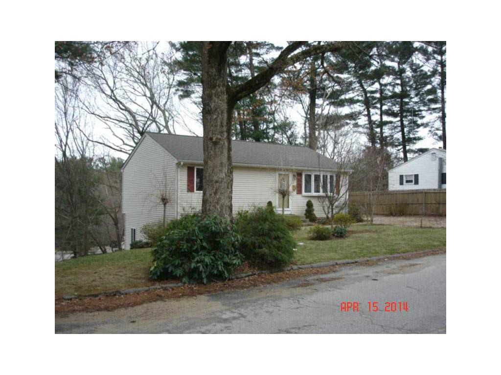 8 Eleanor Dr, Coventry, RI 02816 photo 4