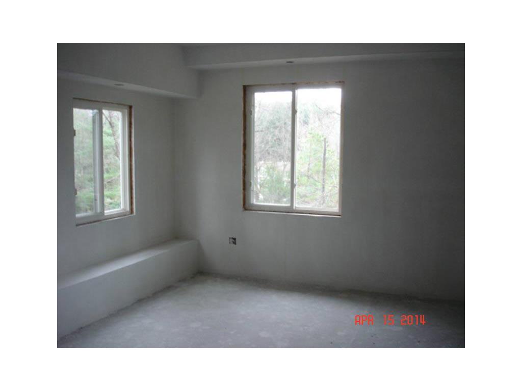 8 Eleanor Dr, Coventry, RI 02816 photo 9