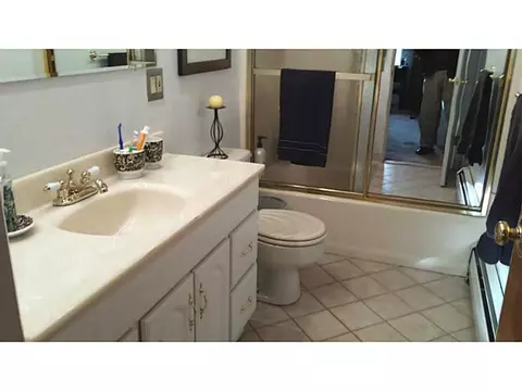 2 Lantern Ln, East Providence, RI 02915 photo 13