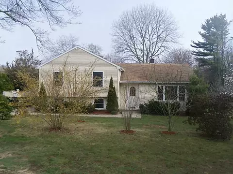 4 Myrtle Ave, Westerly, RI 02891 photo 2