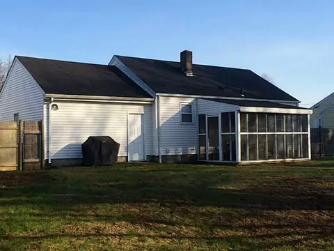 24 Greenpost Ln, Warwick, RI 02889 photo 12