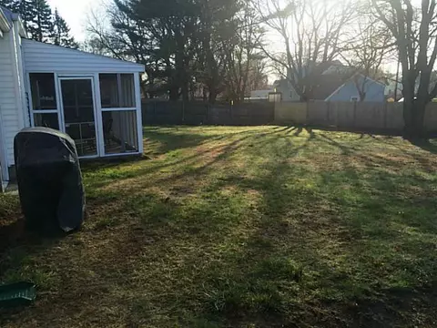 24 Greenpost Ln, Warwick, RI 02889 photo 9
