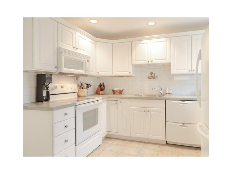 28 Ledgebrook Dr, Blackstone, MA 01504 photo 3