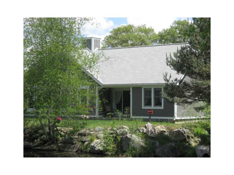 28 Ledgebrook Dr, Blackstone, MA 01504 photo 12
