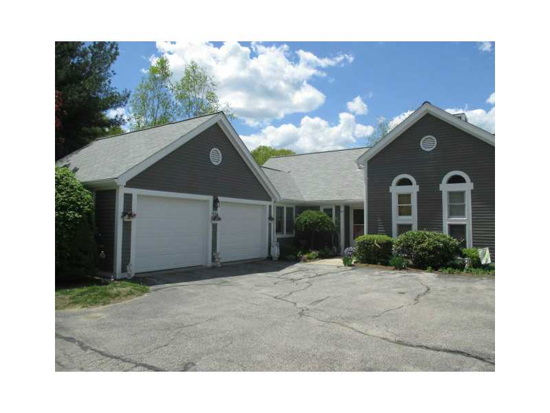 28 Ledgebrook Dr, Blackstone, MA 01504 photo 1