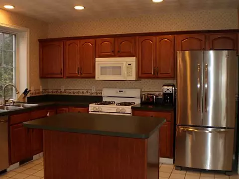 208 Castle Rocks Rd, Warwick, RI 02886 photo 11
