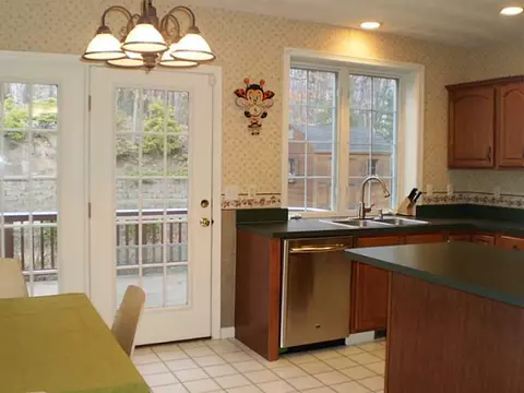 208 Castle Rocks Rd, Warwick, RI 02886 photo 13