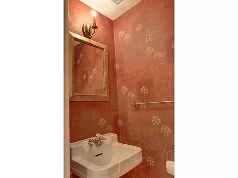 489 Squantum Dr, Warwick, RI 02888 photo 19