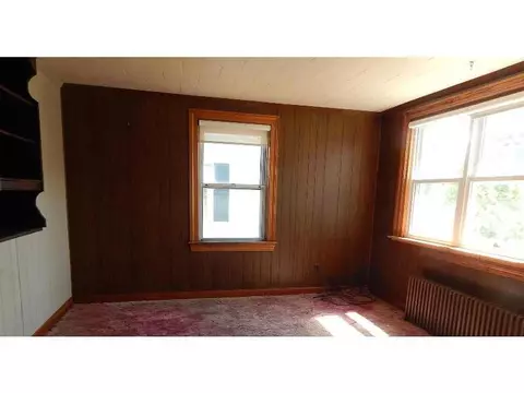 140 Warwick St, Woonsocket, RI 02895 photo 7