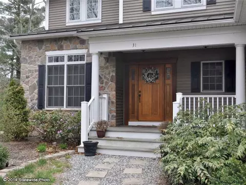 31 Shannon Rd, Exeter, RI 02822 photo 2