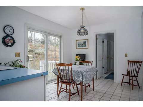 28 Windward Dr, Westerly, RI 02891 photo 10