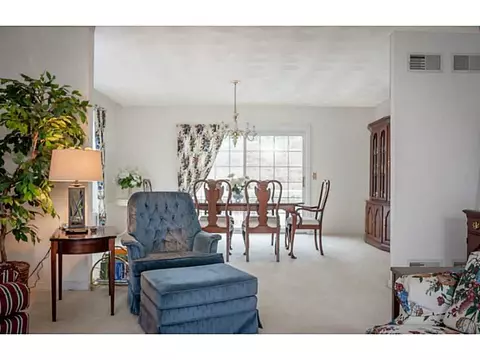 28 Windward Dr, Westerly, RI 02891 photo 8