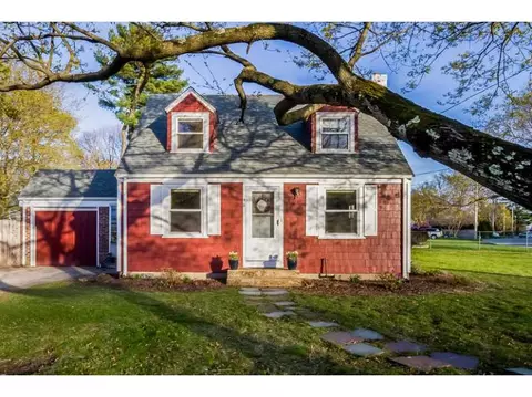 48 Pilgrim Dr, Warwick, RI 02888 photo 1