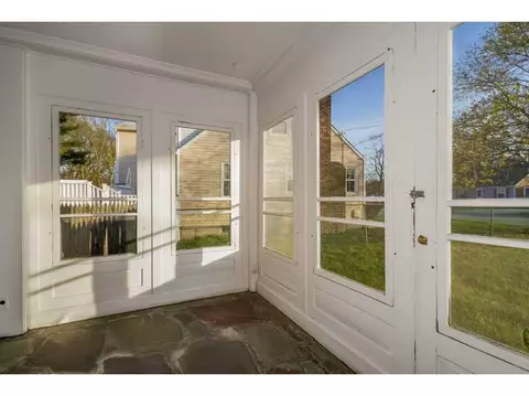 48 Pilgrim Dr, Warwick, RI 02888 photo 11