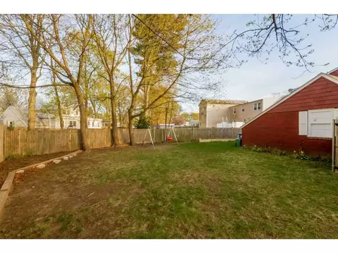48 Pilgrim Dr, Warwick, RI 02888 photo 21