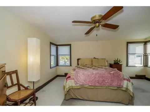 48 Pilgrim Dr, Warwick, RI 02888 photo 13