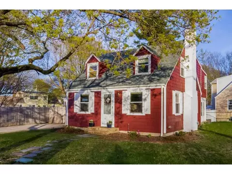 48 Pilgrim Dr, Warwick, RI 02888 photo 3