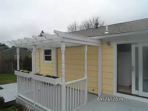 587 Grandview Ave, Woonsocket, RI 02895 photo 5
