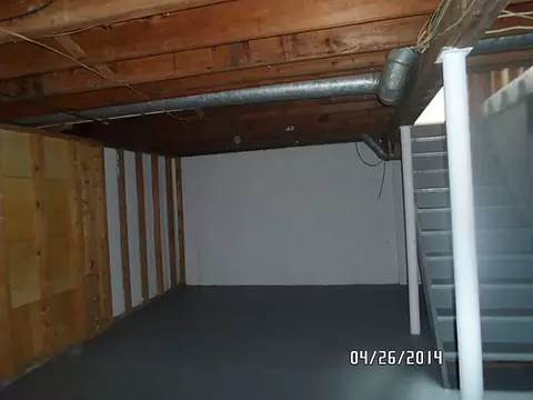 587 Grandview Ave, Woonsocket, RI 02895 photo 12