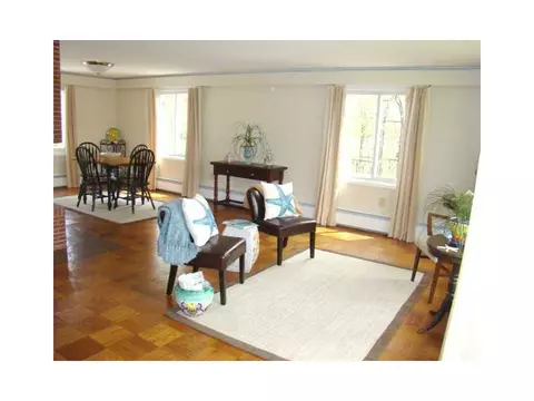 6 Crawford Ave, Warwick, RI 02889 photo 9