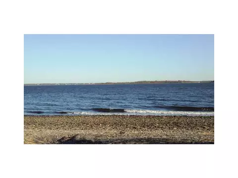 6 Crawford Ave, Warwick, RI 02889 photo 3