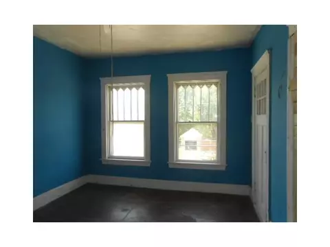 406 Front St, Woonsocket, RI 02895 photo 11