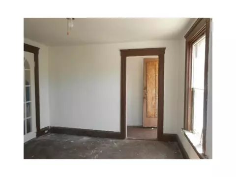 406 Front St, Woonsocket, RI 02895 photo 7