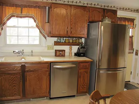 62 Marian Ln, Woonsocket, RI 02895 photo 11