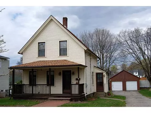 37 Clark St, Westerly, RI 02891 photo 2