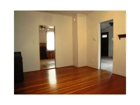 37 Clark St, Westerly, RI 02891 photo 4