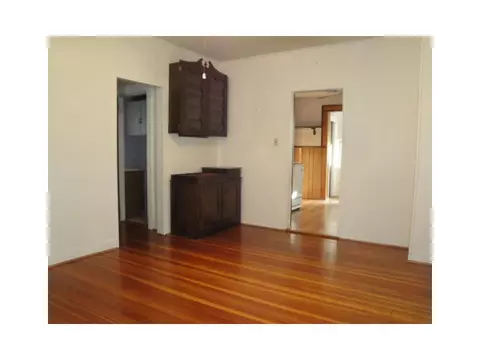 37 Clark St, Westerly, RI 02891 photo 3