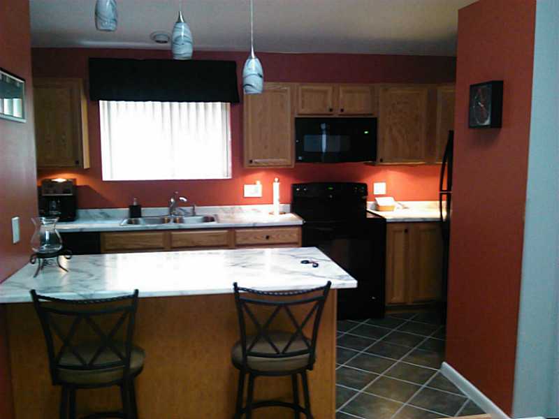 801 Williamsburg Cir, Warwick, RI 02886 photo 10
