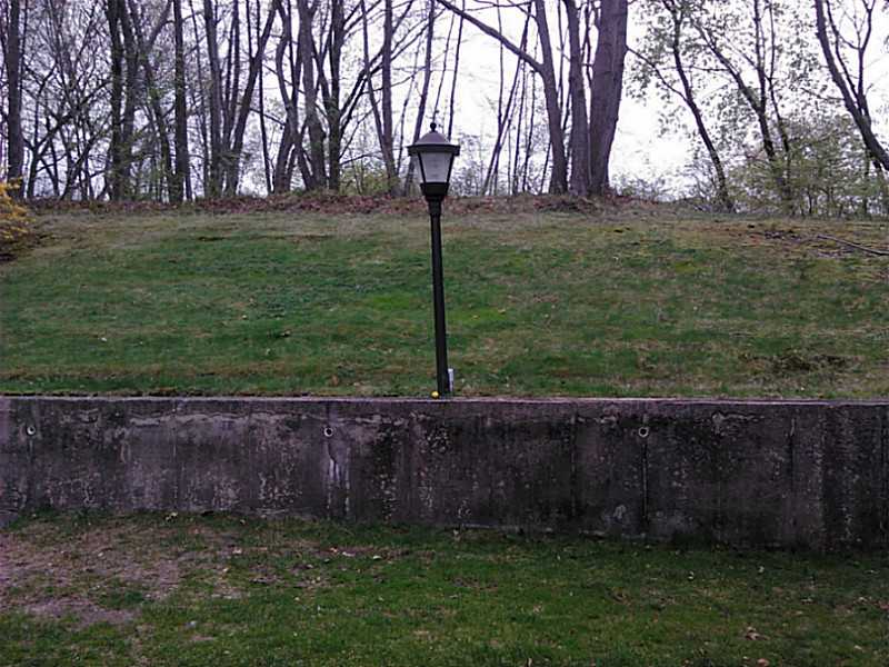 801 Williamsburg Cir, Warwick, RI 02886 photo 8