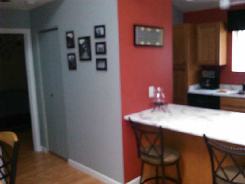 801 Williamsburg Cir, Warwick, RI 02886 photo 9